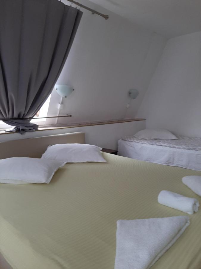 Piccola Italia Casa Racovita Клуж-Напока Екстериор снимка