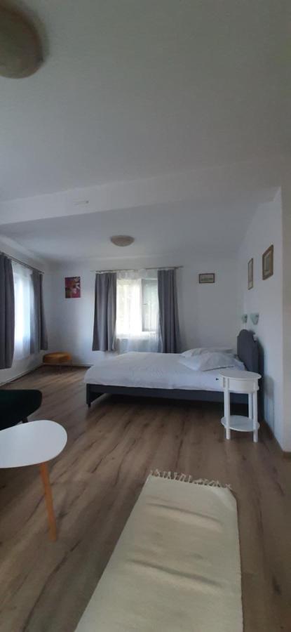 Piccola Italia Casa Racovita Клуж-Напока Екстериор снимка
