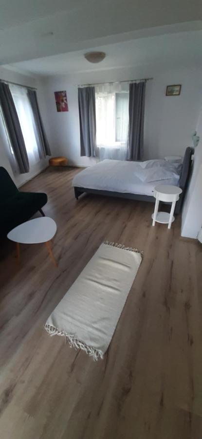 Piccola Italia Casa Racovita Клуж-Напока Екстериор снимка