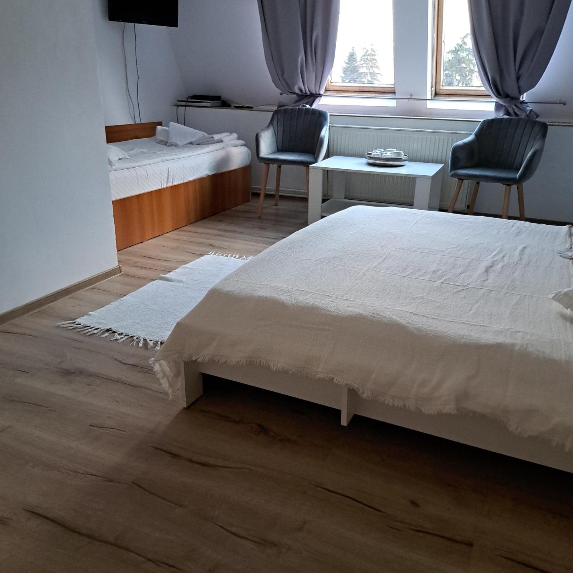 Piccola Italia Casa Racovita Клуж-Напока Екстериор снимка