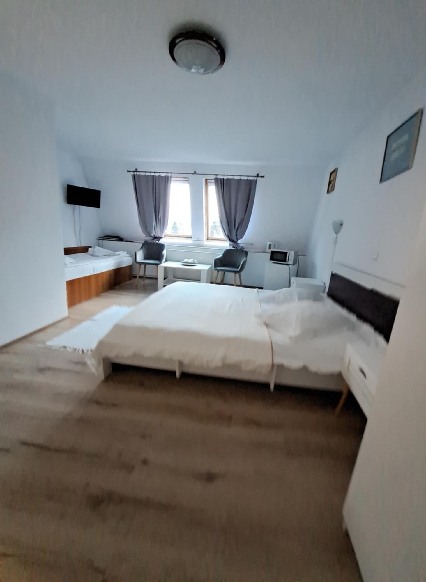 Piccola Italia Casa Racovita Клуж-Напока Екстериор снимка